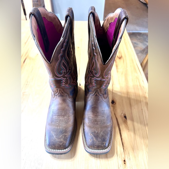 Ariat Shoes - Hybrid Ranchwork Western Boot